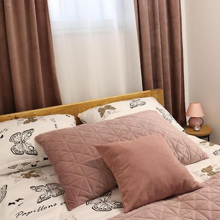 Apartman Eva ヤイツェ エクステリア 写真