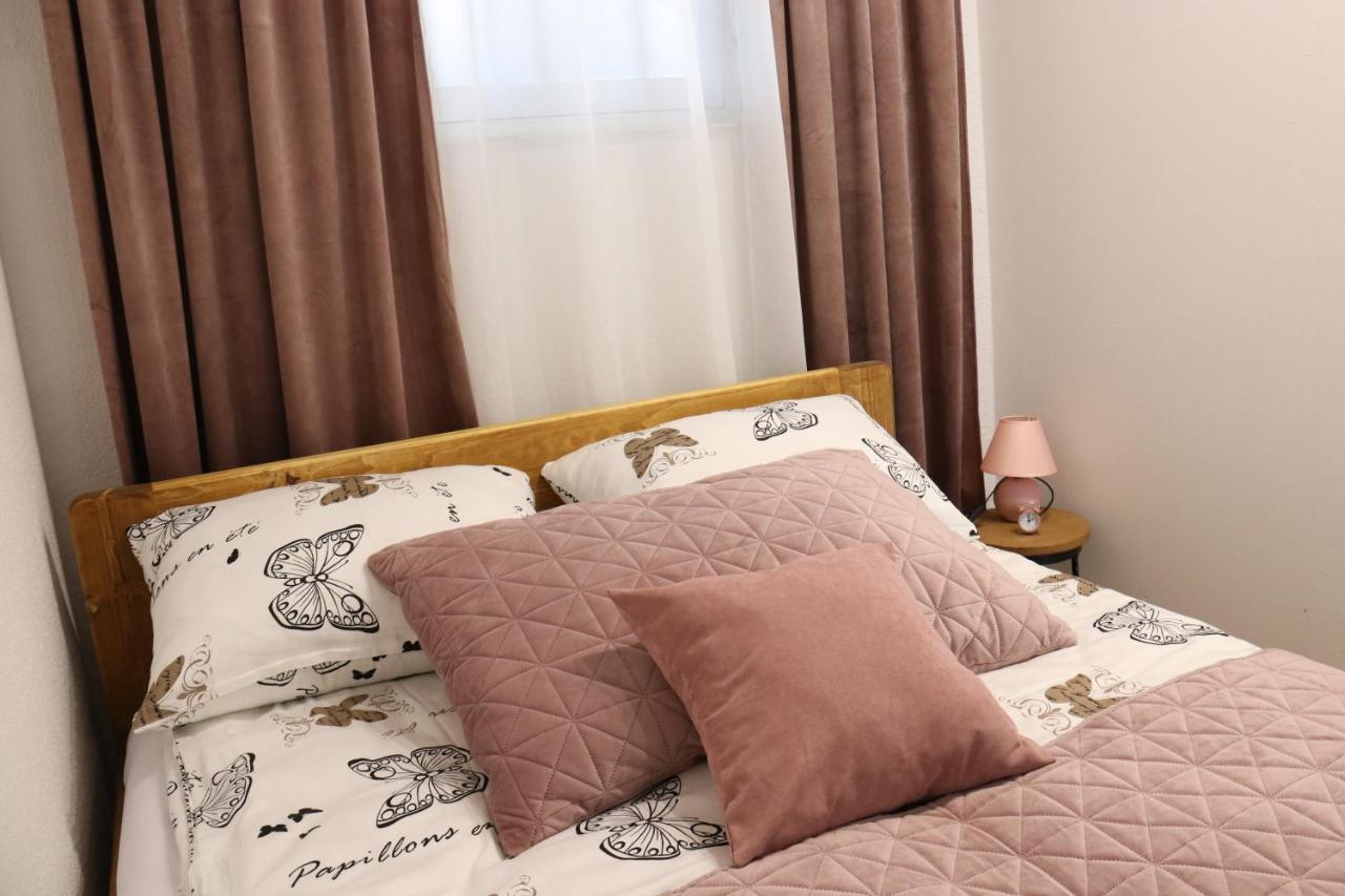 Apartman Eva ヤイツェ エクステリア 写真