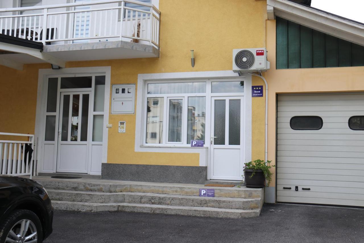 Apartman Eva ヤイツェ エクステリア 写真